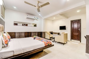 Executive Room - FabHotel Capital Residency Brigade Rd (Bengaluru)