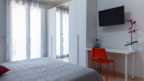 Standard Double Room | Hypo-allergenic bedding, desk, cribs/infant beds, free WiFi - B&B Mediterraneo (Floridia)
