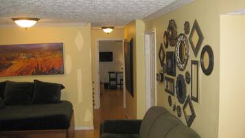 TV connectée, Netflix, livres, services de streaming