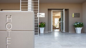 Property entrance - Hotel Boutique Carolina (Castagneto Carducci)