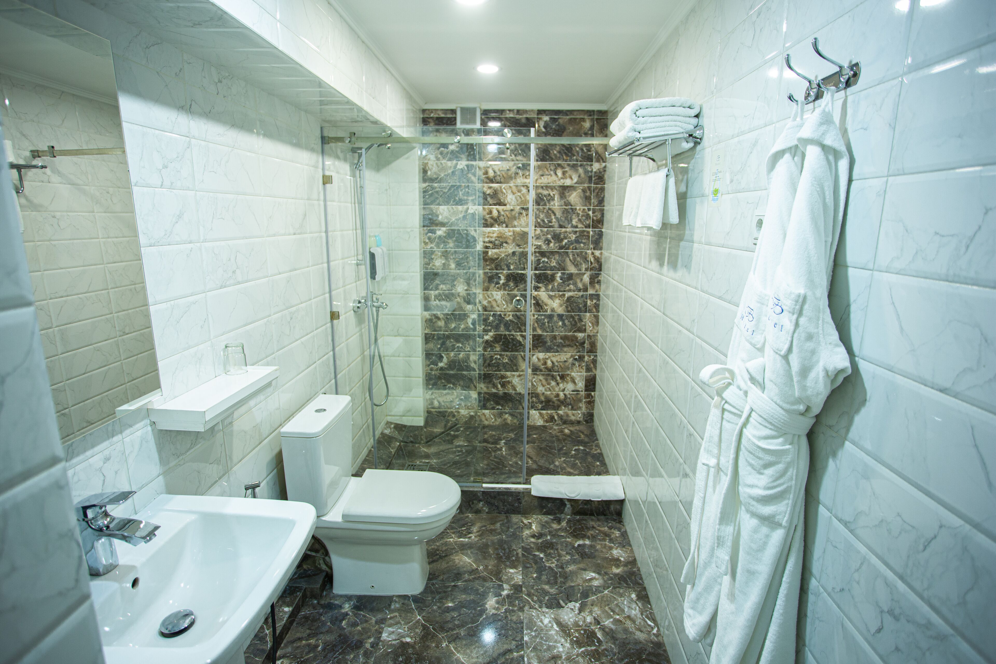 Foto - B Hotel Bishkek