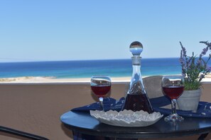 Sábanas de algodón egipcio y sistema de insonorización 