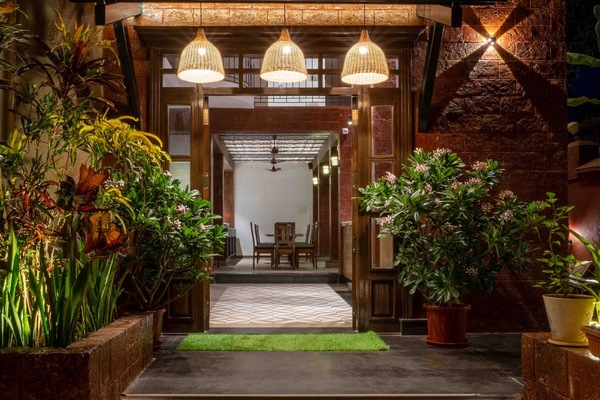 Mặt tiền nơi lưu trú