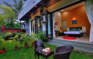 Trendy Suites with Garden | Pemandangan taman