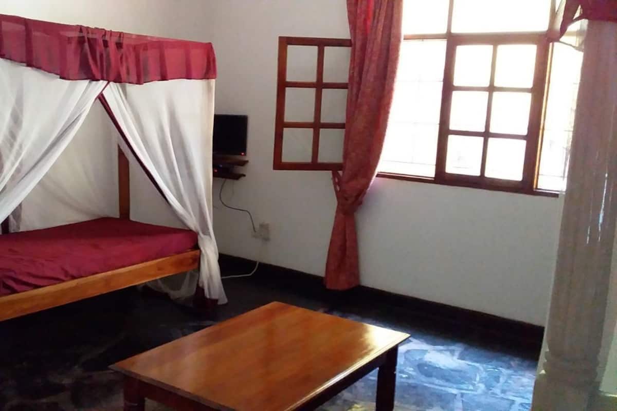 Superior Double Room | Minibar, desk, free WiFi