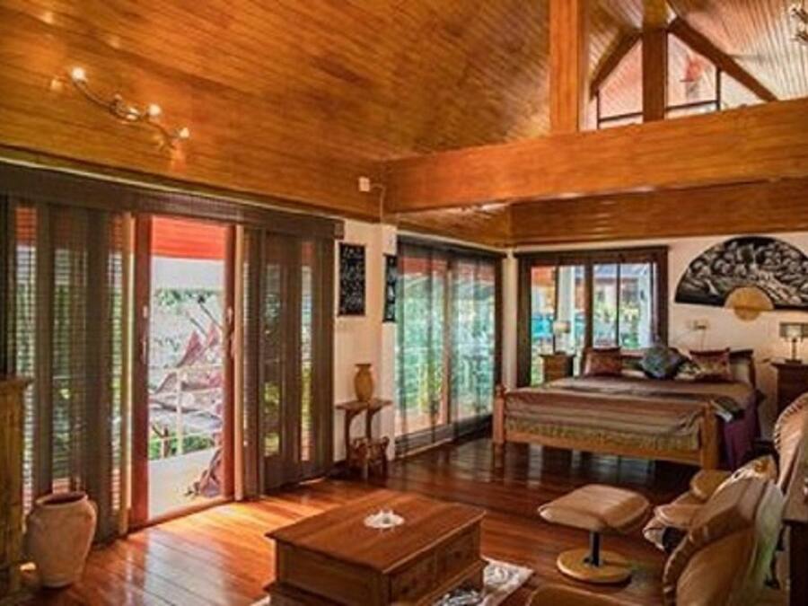 Deluxe Villa | Minibar, caja fuerte, cortinas opacas y camas supletorias