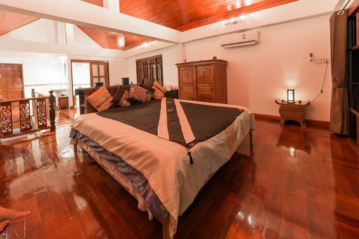 Grand Villa