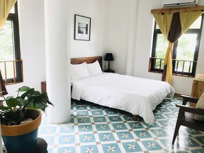 Deluxe Double Room | Minibar, desk, soundproofing, free WiFi - Hotel De Condor (Ho Chi Minh City)