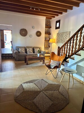 Interior - Beautiful house for 6 people located in the countryside (Santa Eulària des Riu)