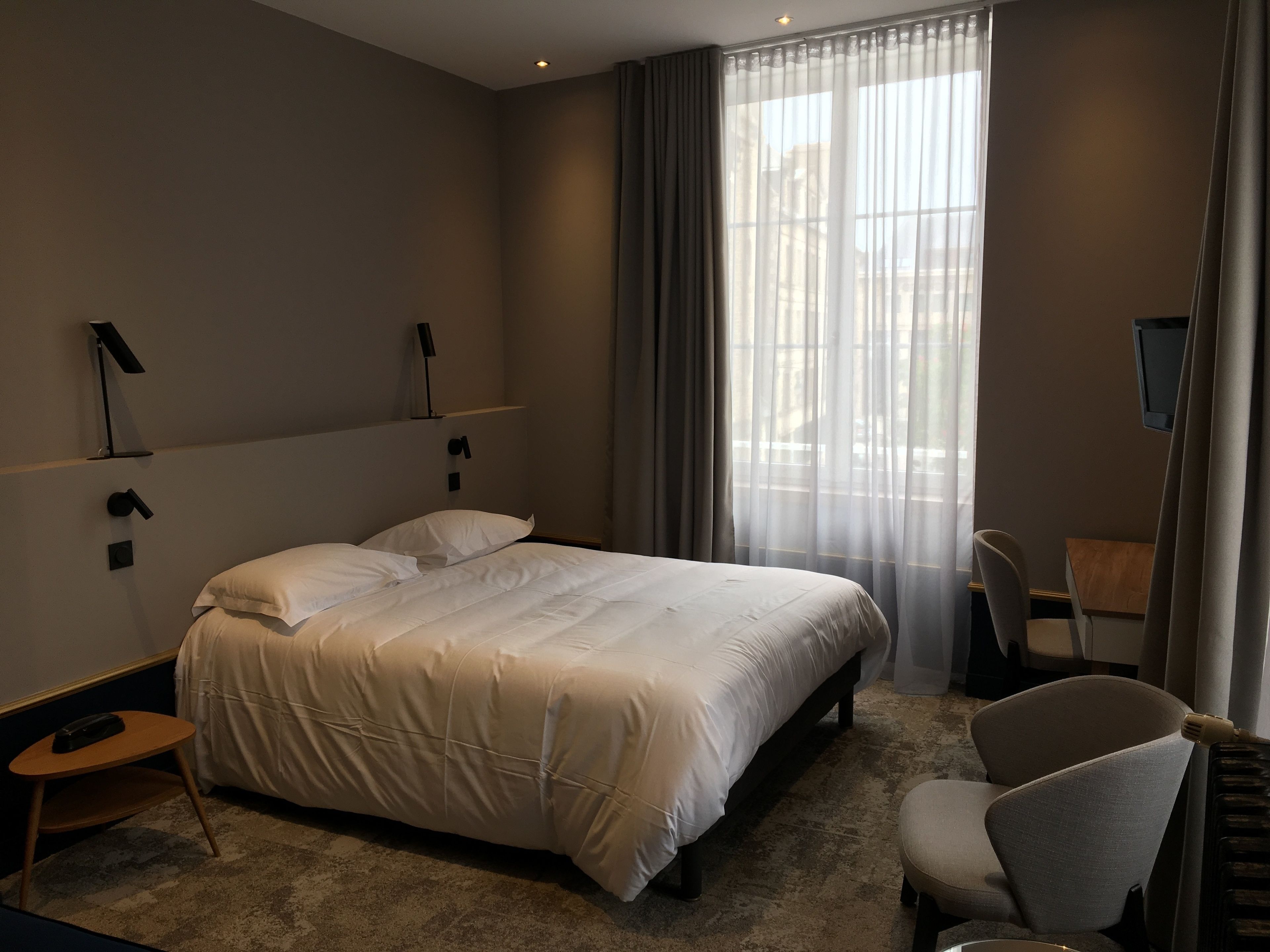 Double Room | Individually decorated, individually furnished, blackout drapes