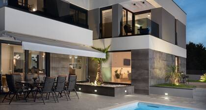 Villa N Drage with pool