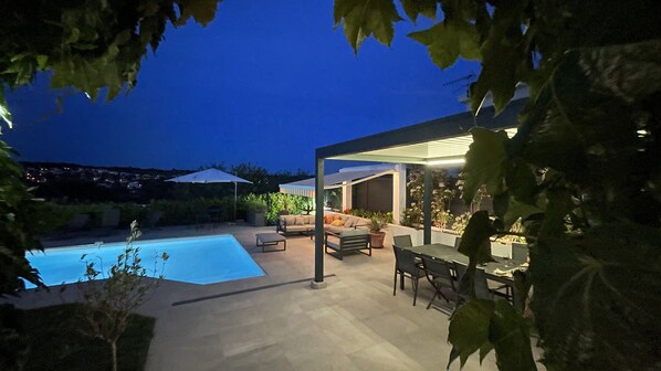 Piscine extérieure