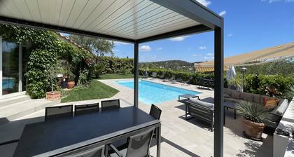 VilladuCouchant, piscine , calme, vue magnifique, 15mn des gorges de l'Hérault