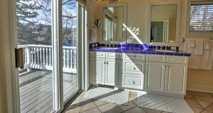 Victorian Home with Contemporary Interior, Near Downtown!