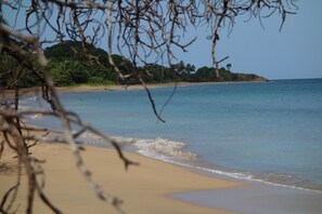 Platja a a prop 