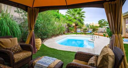 Desert Pool Oasis sijaitsee Las Crucesin sydämessä