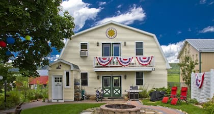 Lakeside Carriage House at Leaser Lake B and B -- cozy, comfortable, country