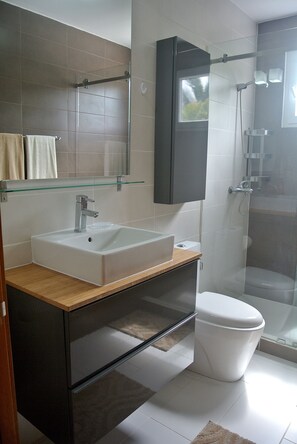Luxury Villa, 3 Bedrooms | Bathroom