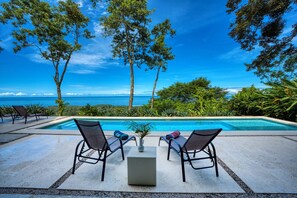 Outdoor pool - Luxe Coastal Home, Clear 180º Ocean Views, Concierge, Fiber Optic Internet (Dominical)