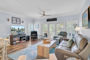 Télévision, table de tennis de table, imprimantes