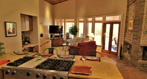 Interior - Rancho Venado Tucson, One of a kind, spiritual desert oasis in NE Tucson (Tucson)