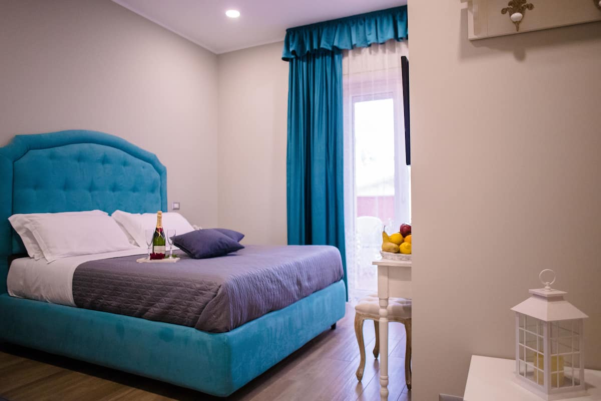 Triple Room, Patio (Capri) | Cadar kapas Mesir, peralatan tempat tidur premium, gebar bulu kapas