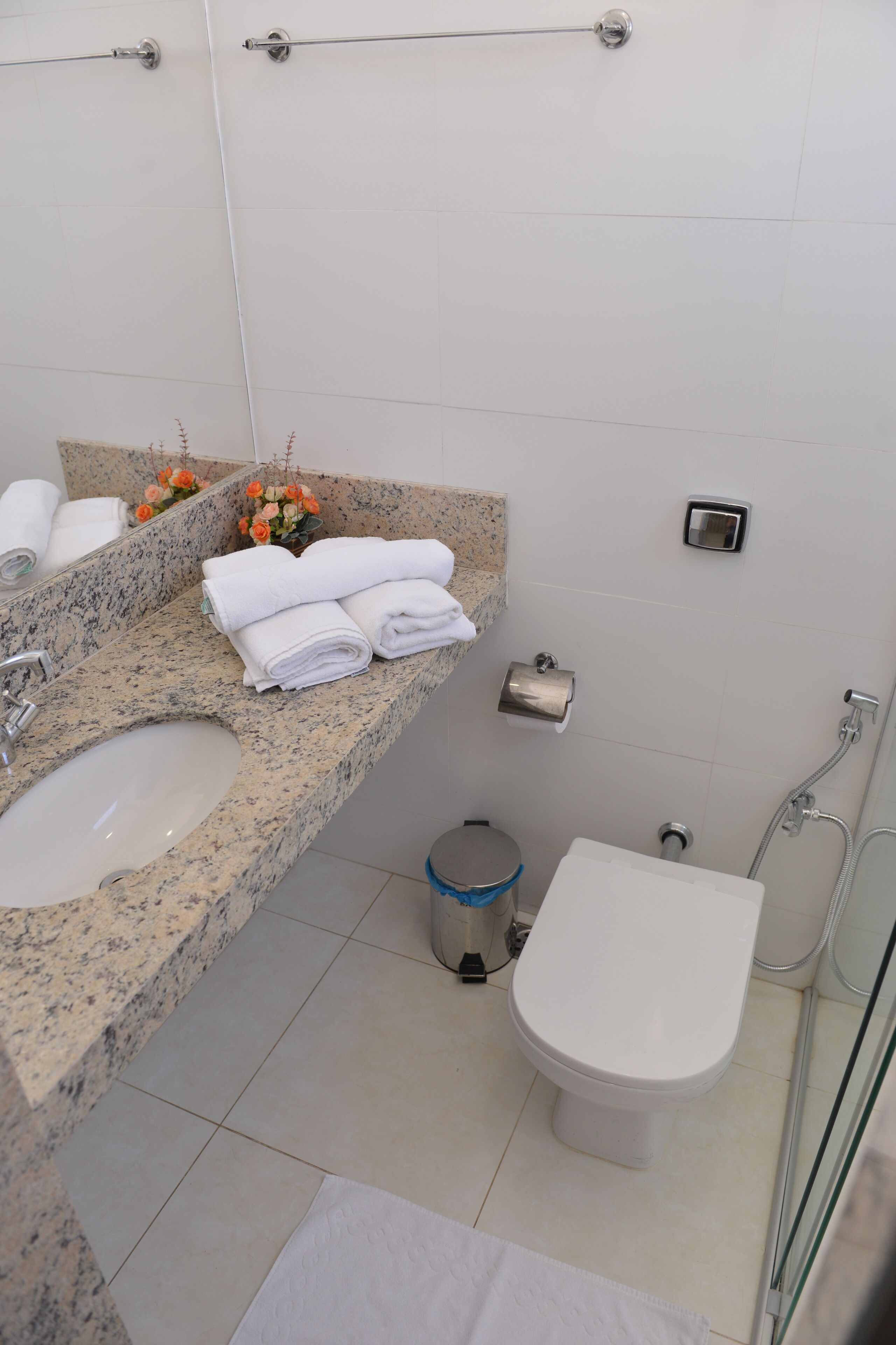 quadruple room | bathroom | shower, towels