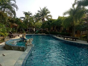 Piscine extérieure