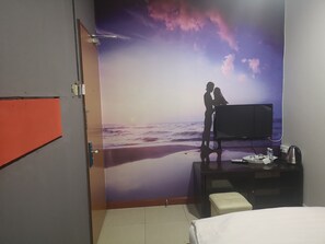 Deluxe-Doppelzimmer, 1 Queen-Bett, eigenes Bad | Schreibtisch, schallisolierte Zimmer, Bügeleisen/Bügelbrett