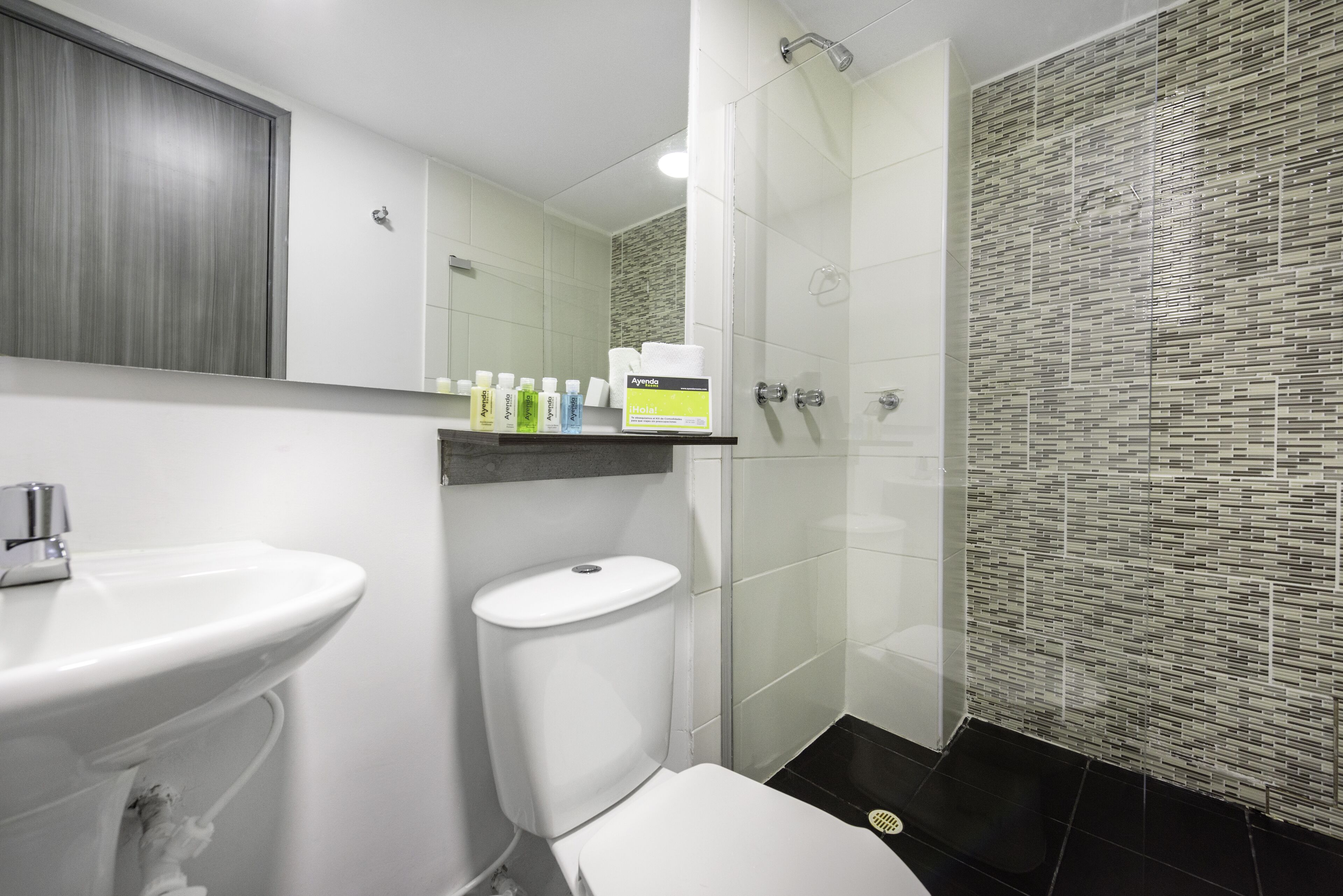 shower, free toiletries, towels