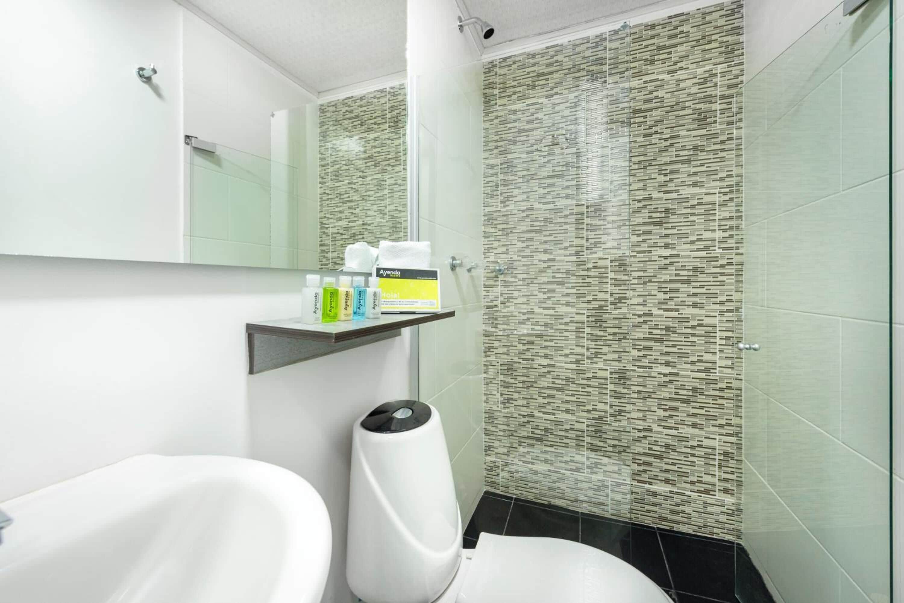 shower, free toiletries, towels