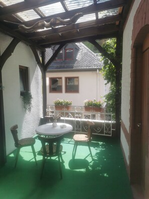Familienzimmer | Terrasse/Patio