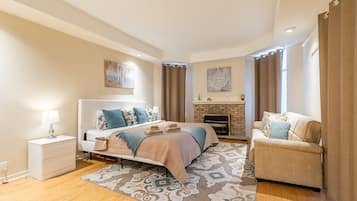 Comfort Suite, 2 Bedrooms, Private Bathroom | Desk, iron/ironing board, cribs/infant beds, free WiFi