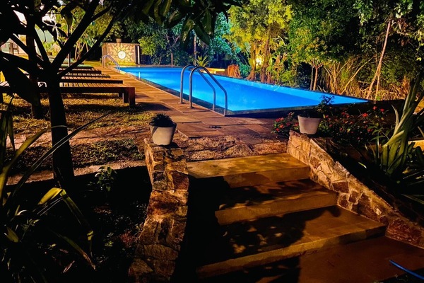 Outdoor pool, pool loungers