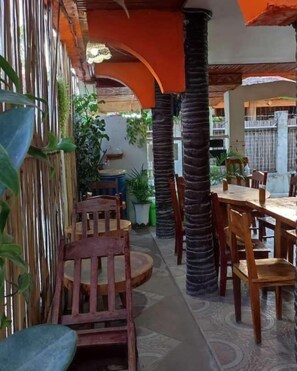 Ảnh chưa phân loại, 5 trong số 56 ảnh, nút