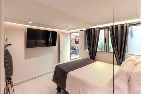 Ropa de cama hipoalergénica y minibar 