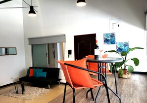 Comfort appartement | Woonkamer | Flatscreentelevisie en Netflix