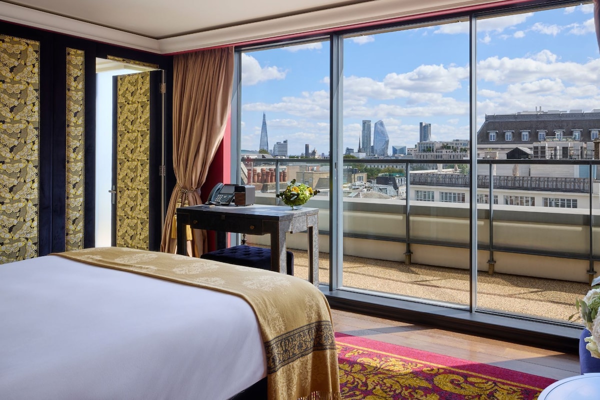 Luxury-Suite, Balkon, Stadtblick (Suite) | Terrasse/Patio