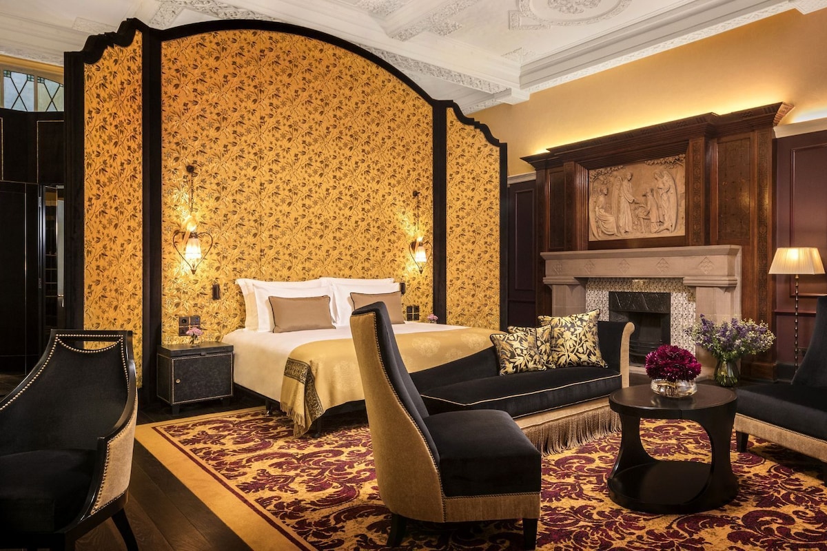 Suite (L'Oscar) | 1 Schlafzimmer, hochwertige Bettwaren, Daunenbettdecken, Minibar