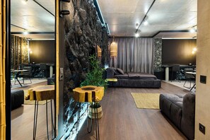 Luxury Studio Suite, 1 King Bed