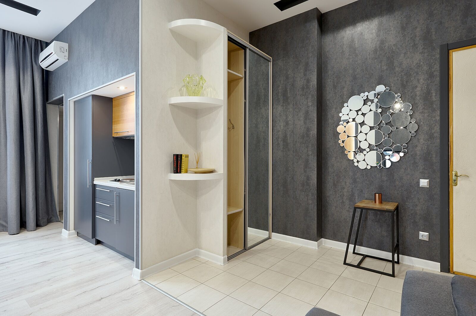 Design Studio Suite, 1 Bedroom (2 Esplanadna street) | Premium bedding, iron/ironing board, free WiFi, bed sheets