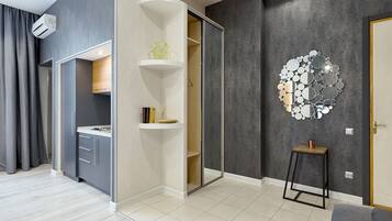 Design Studio Suite, 1 Bedroom (2 Esplanadna street)
