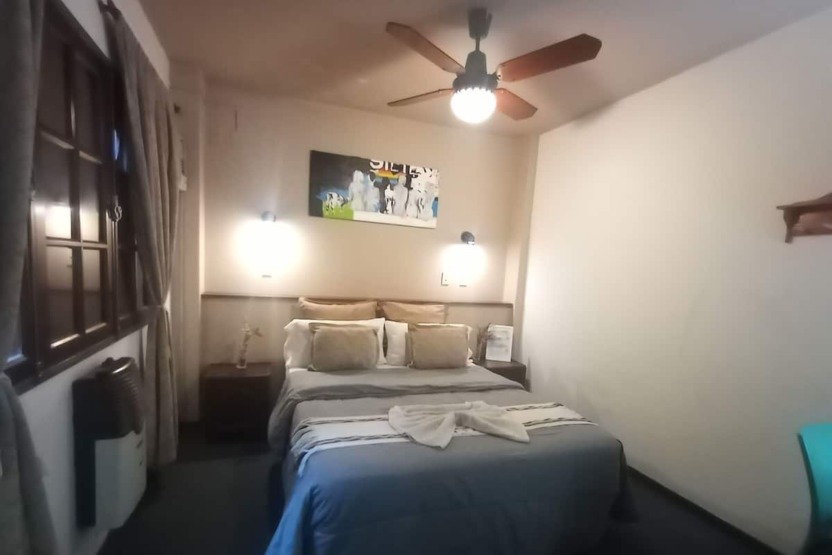 ห้องแฟมิลี่ | ผ้านวมขนเป็ด, มินิบาร์, ตู้นิรภัยในห้องพัก, โต๊ะทำงาน