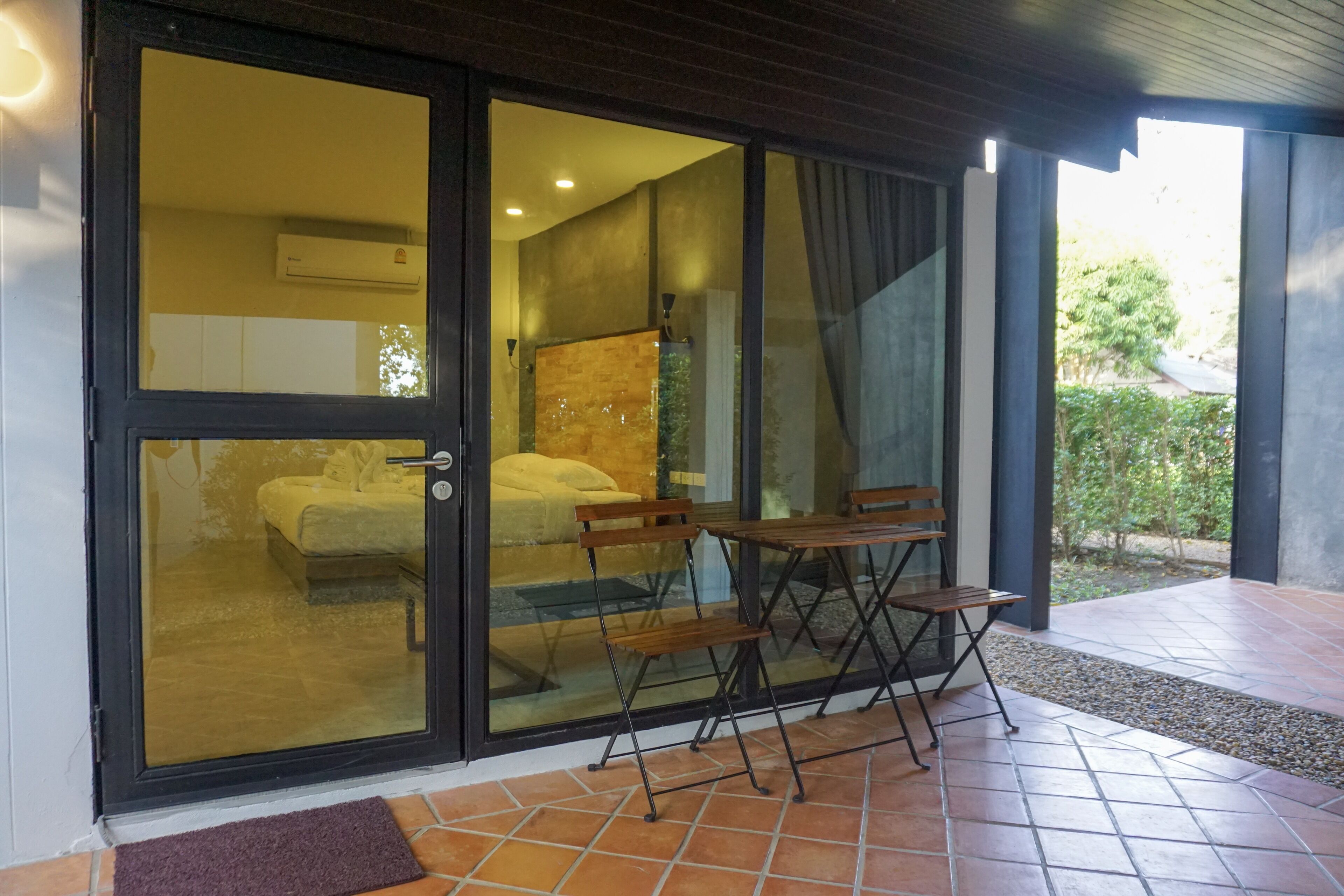 deluxe room | 1 bedroom, blackout curtains, free wifi