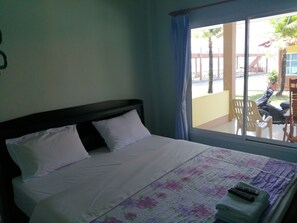 Standard Double Room | Free WiFi