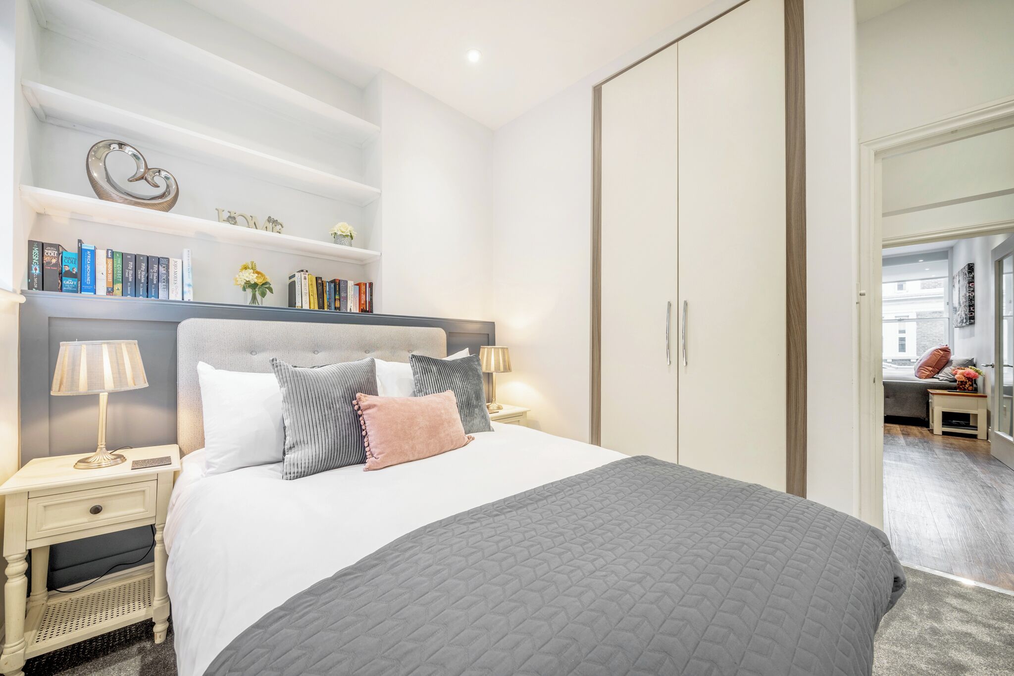 Lägenhet Deluxe - 2 sovrum | Unika möbler, skrivbord, mörkläggningsgardiner och ljudisolering