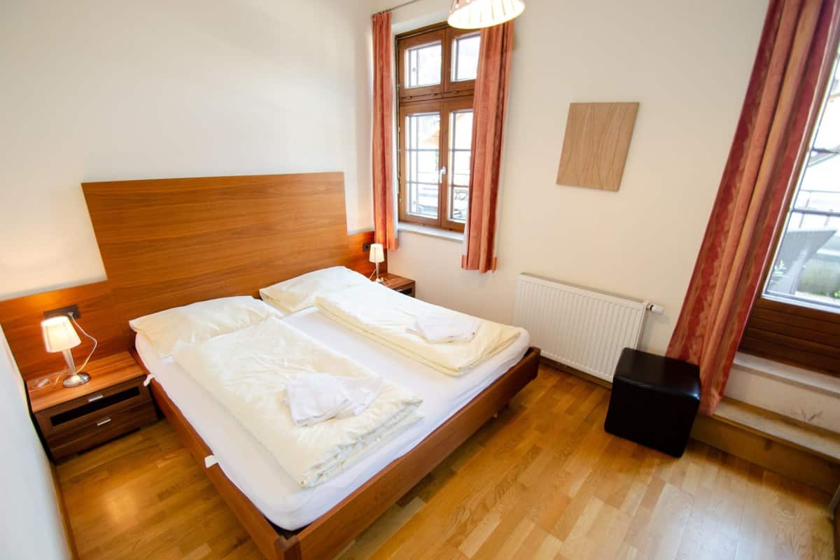 Aparthotel Post 1C with Sauna | Een kluis op de kamer, gratis wifi, beddengoed