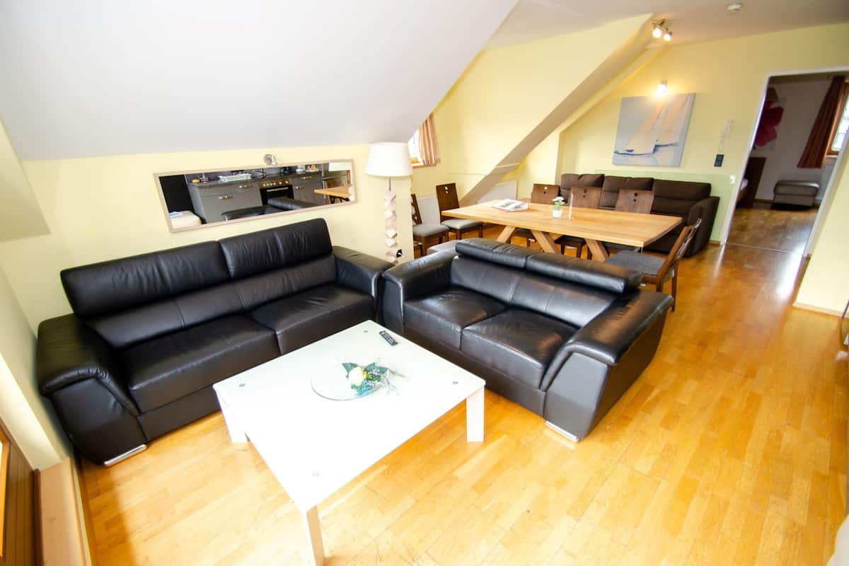 Aparthotel Post 12B | Een kluis op de kamer, gratis wifi, beddengoed