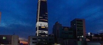 LotteTower Rainbow House