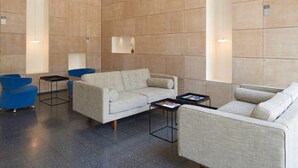 Lobby sitting area - Chic in City Center by FeelHome  (Jerusalem)